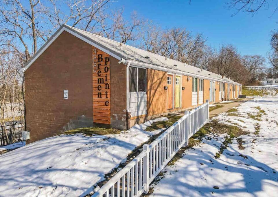 Studio W/ King Bed Near Dwtn Apartment Rochester Exterior photo